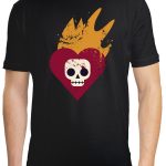 Calavera con corazón llameante