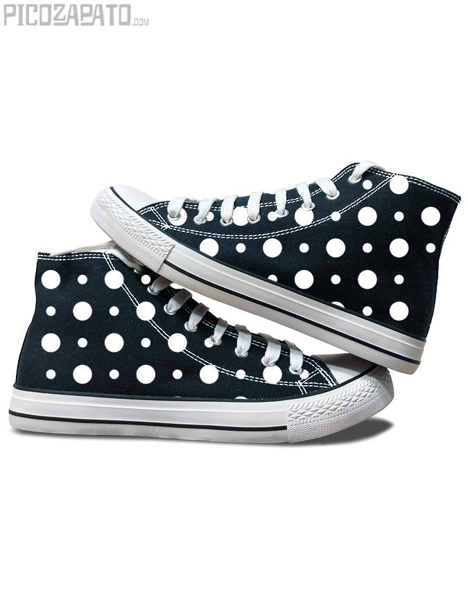Zapatillas negras Lunares